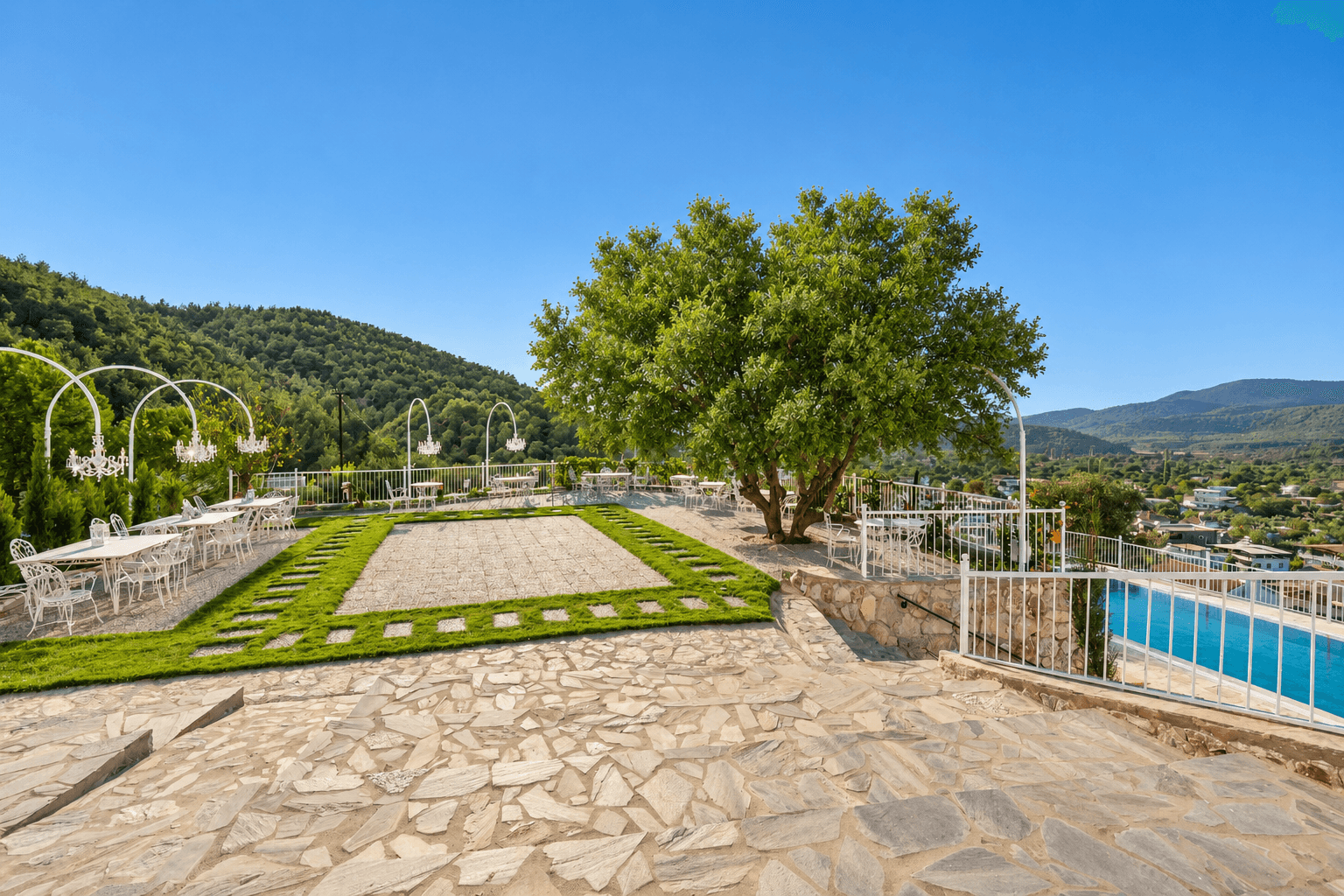 Weekend gardens at Chef’s Atolye, one hour from İzmir