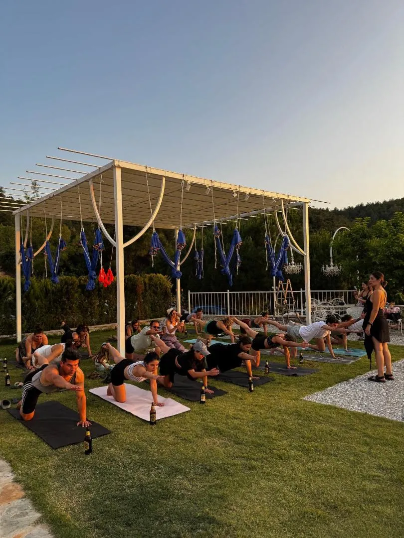 Private retreat gathering in the gardens at Chef’s Atolye, Kirazlı